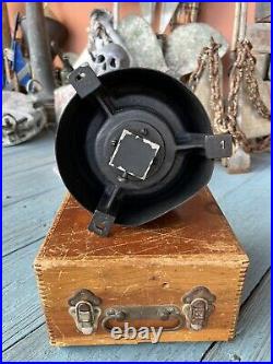 1942 WW II U. S. ARMY Air Force Type D-12 Bendix Aperiodic Aviation Compass /Box