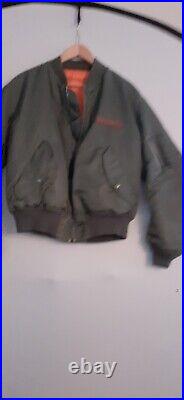 Avirex Bomber Flight Reversible Jacket USAF Large Pilot 6 cargo Military Green