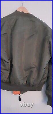 Avirex Bomber Flight Reversible Jacket USAF Large Pilot 6 cargo Military Green