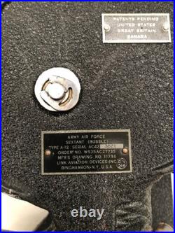 Original U. S. WW II Army Air Force A-12 Aircraft Bubble Sextant with Case