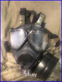 US Army Marines Air Force M40/M42 Chemical Gas Mask And Carrier