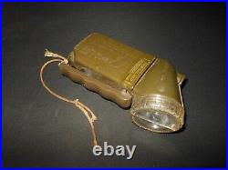 WW II US Army Air Force / Navy A-9 DACO-LITE SURVIVAL FLASHLIGHT WORKS