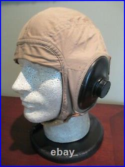 WW II US Navy Cloth Flight Helmet withheadphones Excellent