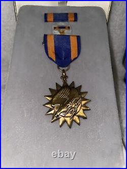 WW2-Korea US Air Medals & Ribbons In Cases Vintage Army Air Corps Force-Lot