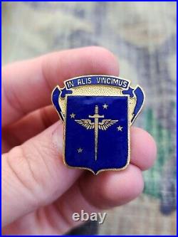 WWII US Army Air Corps Air Force 19th Bomber Group DUI Crest Pin