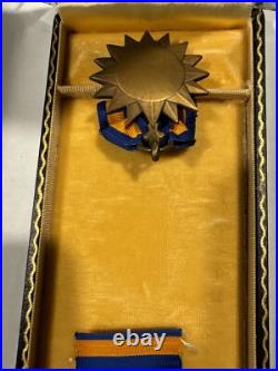 WWII US Army Air Corps Force Boxed Air Medal w Full Wrapped Brooch BA