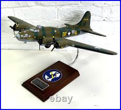 WWII US Army Air Force Boeing B-17F Flying Fortress Wood Desk Display