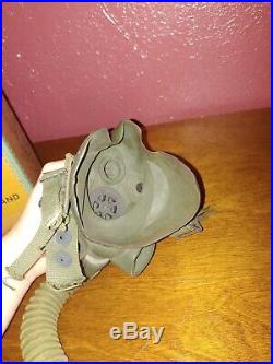 WWII / WW2 U. S. Army Air Force, TYPE A-14 Oxygen Mask, Size Medium